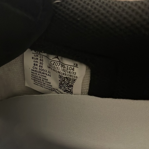 Nike x AirJordan 1 Retro Low OG SZ 11.5 CZ0775-104 VNDS - Picture 11 of 12